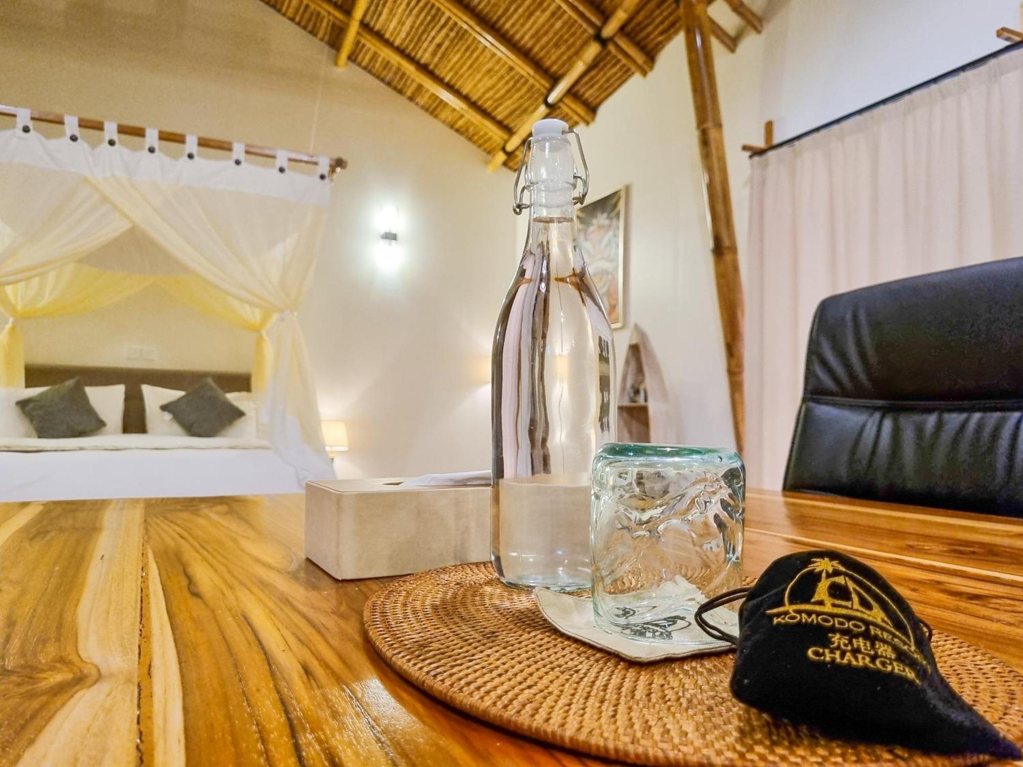 Komodo Resort Sebayur Εξωτερικό φωτογραφία