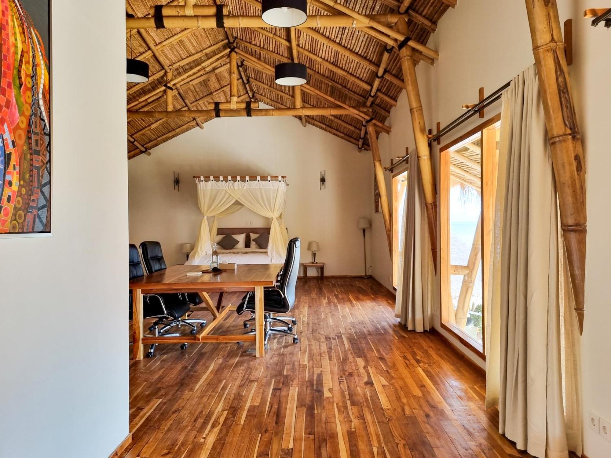 Komodo Resort Sebayur Εξωτερικό φωτογραφία