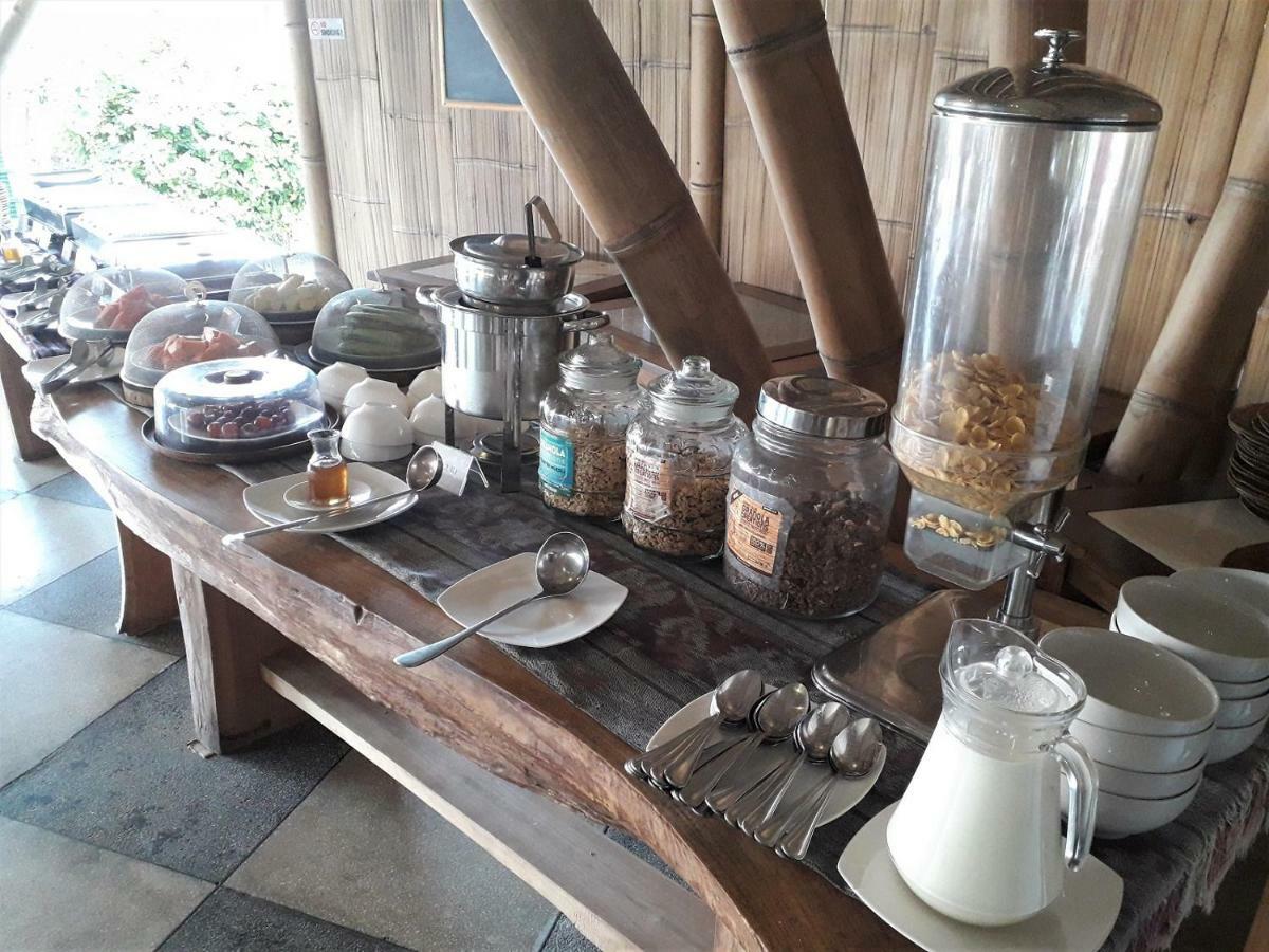 Komodo Resort Sebayur Εξωτερικό φωτογραφία