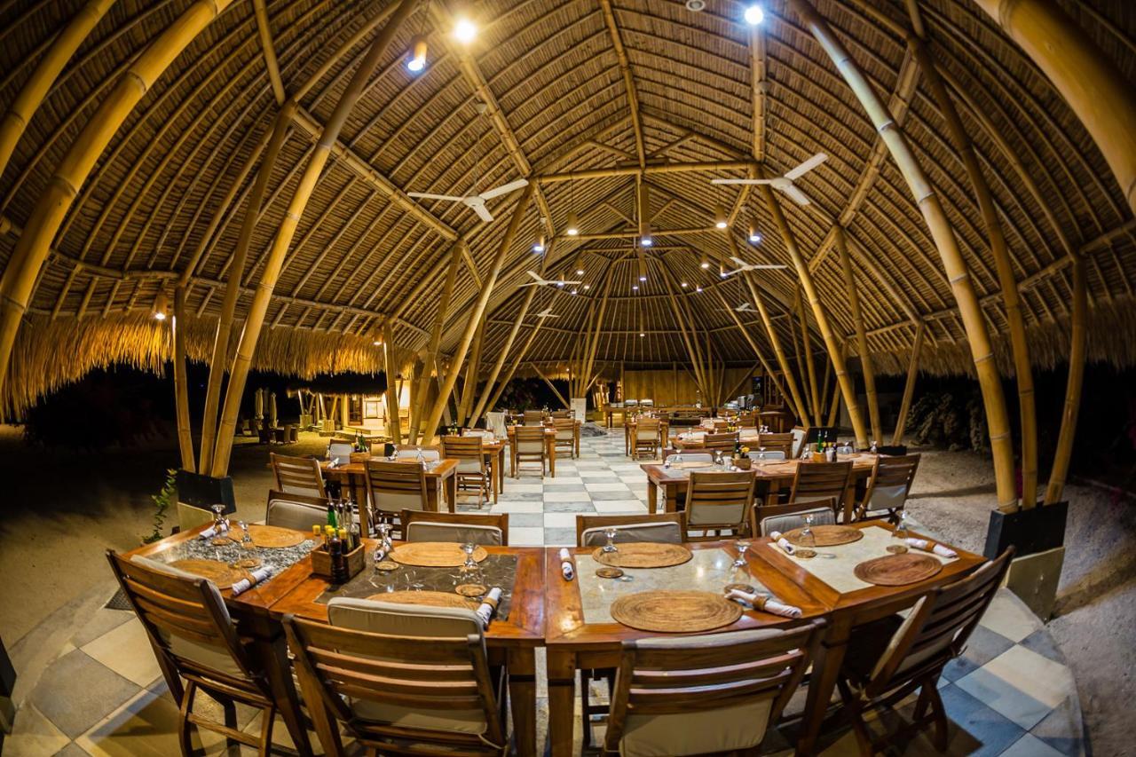 Komodo Resort Sebayur Εξωτερικό φωτογραφία